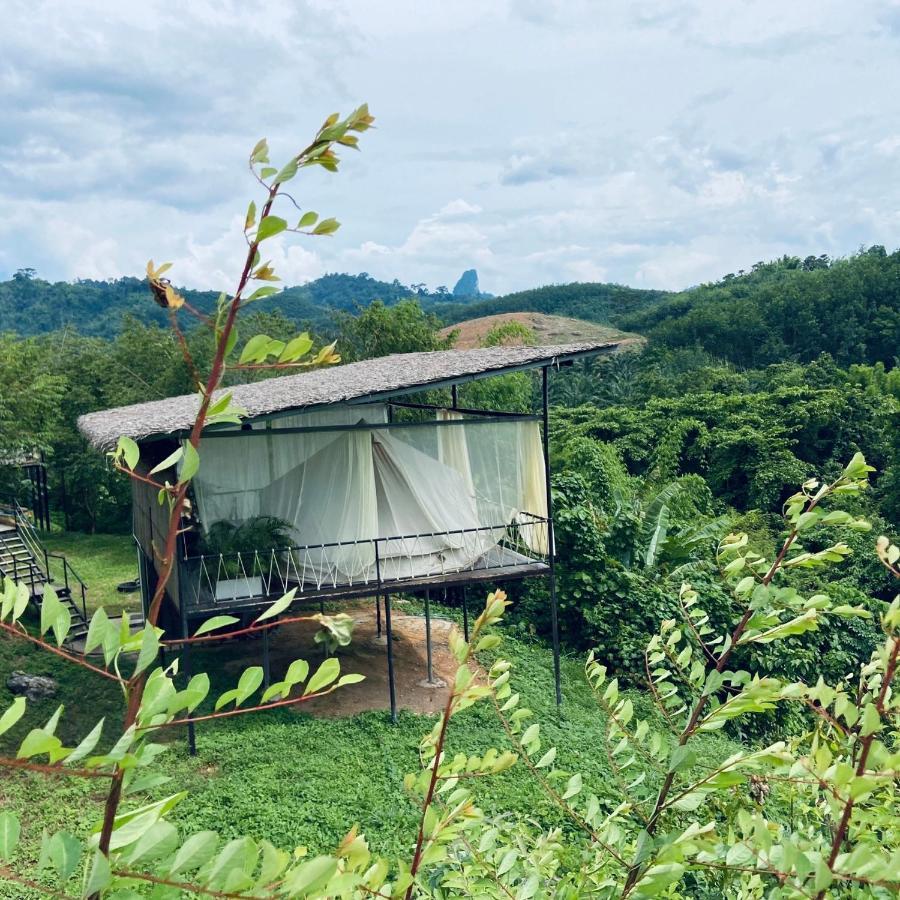 Tanoshi Glamping In Khao Sok Hotell Khao Sok National Park Eksteriør bilde