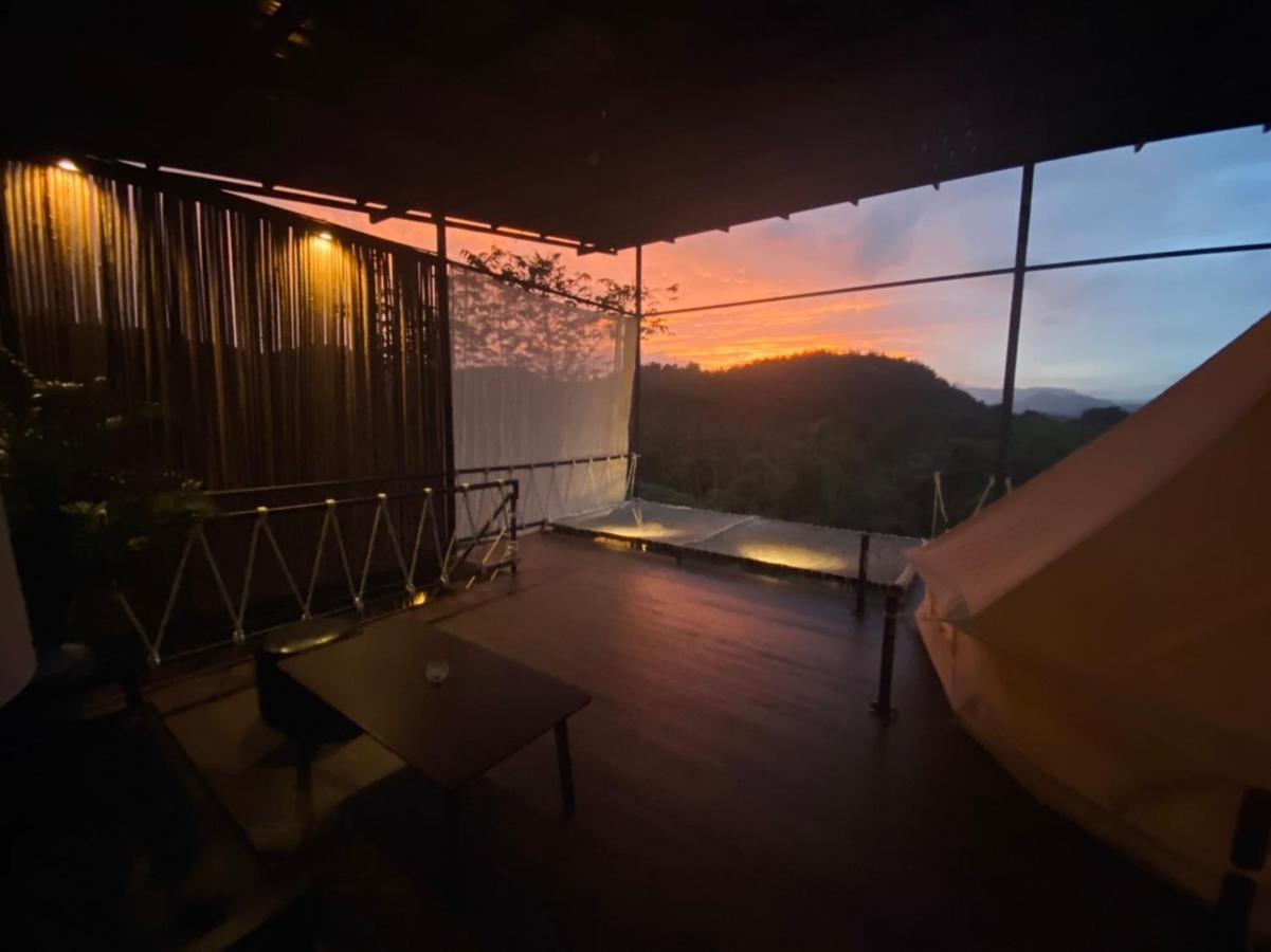 Tanoshi Glamping In Khao Sok Hotell Khao Sok National Park Eksteriør bilde