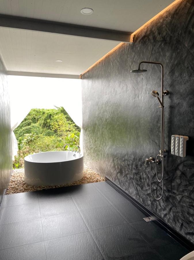 Tanoshi Glamping In Khao Sok Hotell Khao Sok National Park Eksteriør bilde