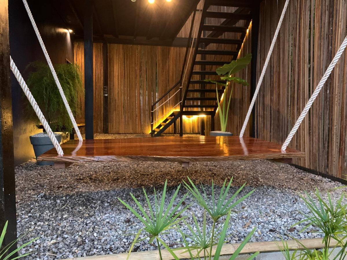 Tanoshi Glamping In Khao Sok Hotell Khao Sok National Park Eksteriør bilde