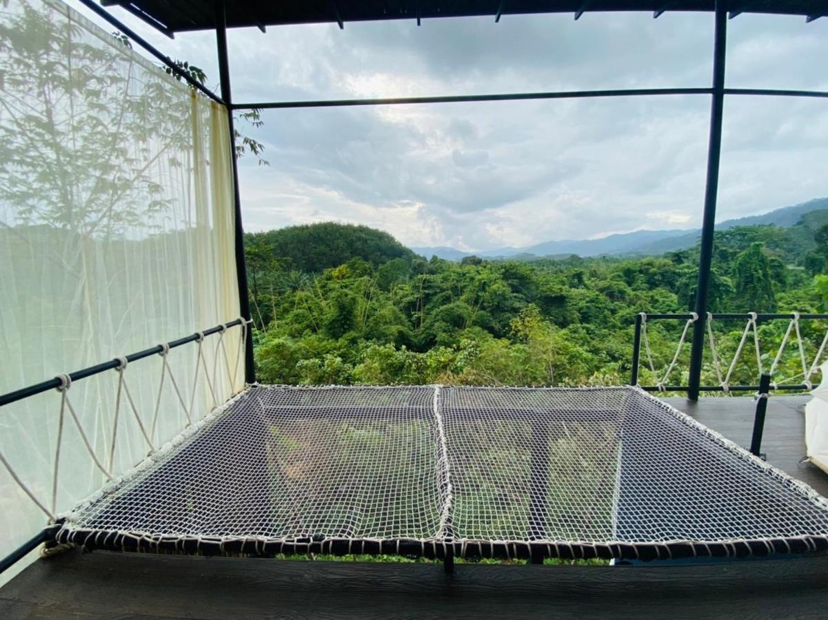 Tanoshi Glamping In Khao Sok Hotell Khao Sok National Park Eksteriør bilde